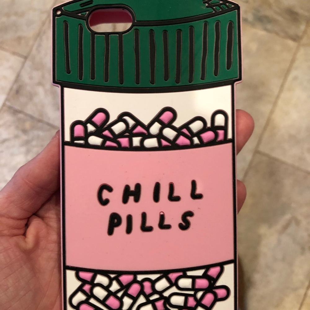 “Chill pills” iphone 6 phone case